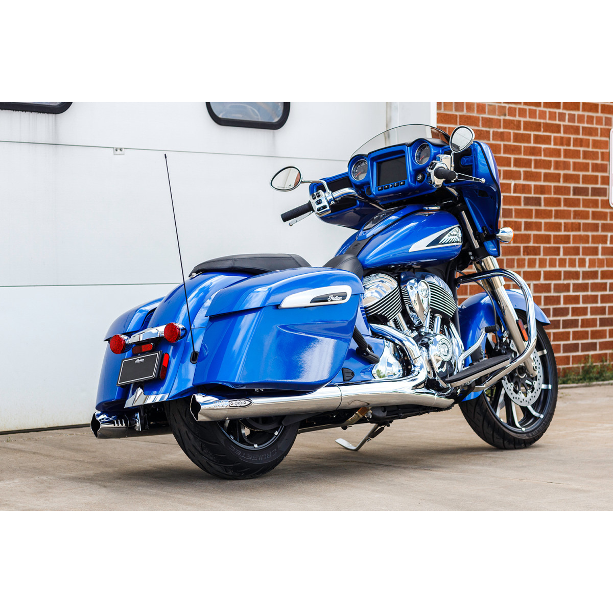 S&S Cycle #550-1077 - 4" Broadhead Slip-On Mufflers - Fishtail - Chrome
