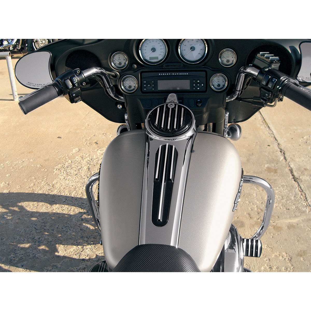 Covingtons #C1126-B - Fuel Door - Finned - Gloss Black