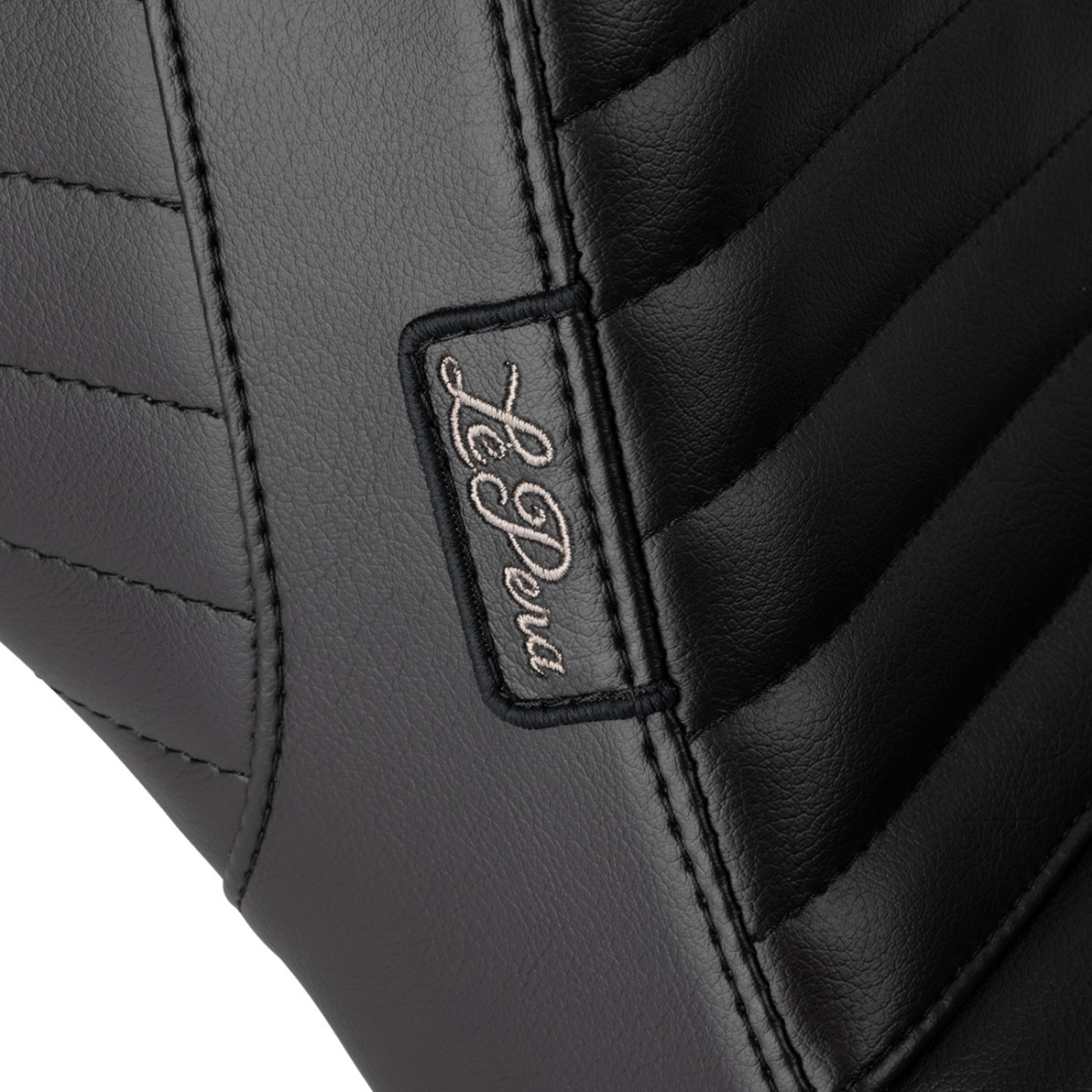 LE Pera #LYR-580DLPT - Tailwhip Daddy Long Legs Low Rider Seat - Pleated - Black - FL/FX '18-'24