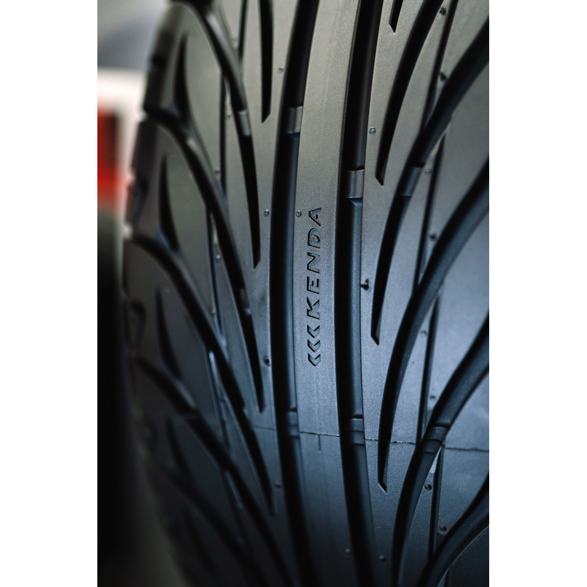Kenda #042015002A1 - Tire - Kanine - Rear - 225/50R15 - 76H