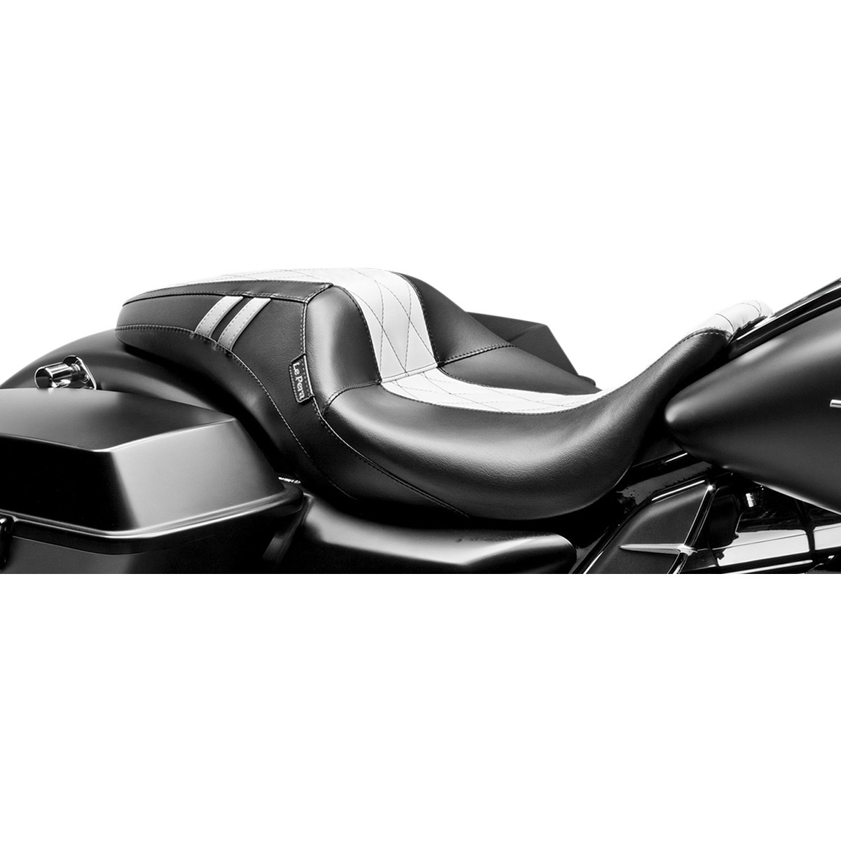 LE Pera #LK-987GT1 - Outcast GT Seat - Full-Length - w/o Backrest - Black Double Diamond w/White Inlay - FL '08-'23