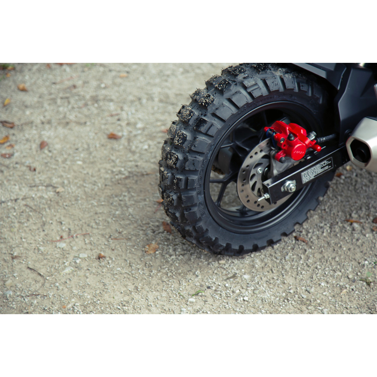 Kenda #047841601B1 - Tire - K784 Big Block - Rear - 140/90-16 - 77Q