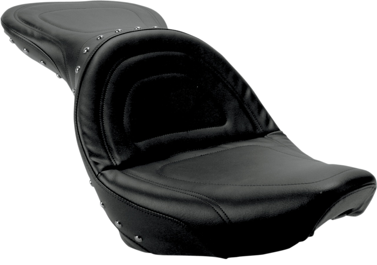 Explorer Special Studded Seat - Softail