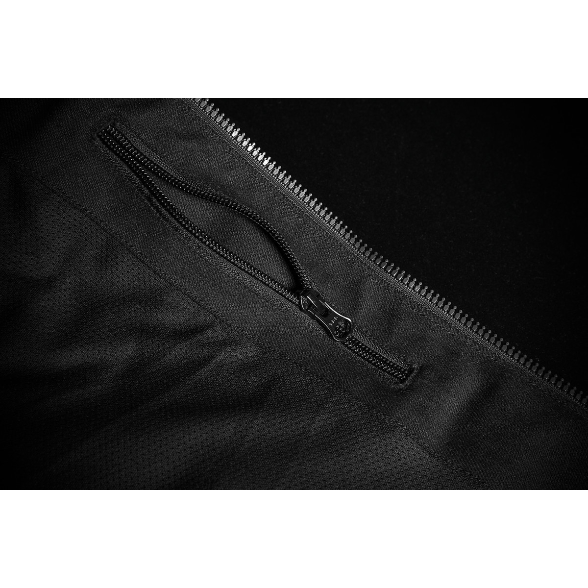 Icon - Chamonix™ Vest - Black - Large