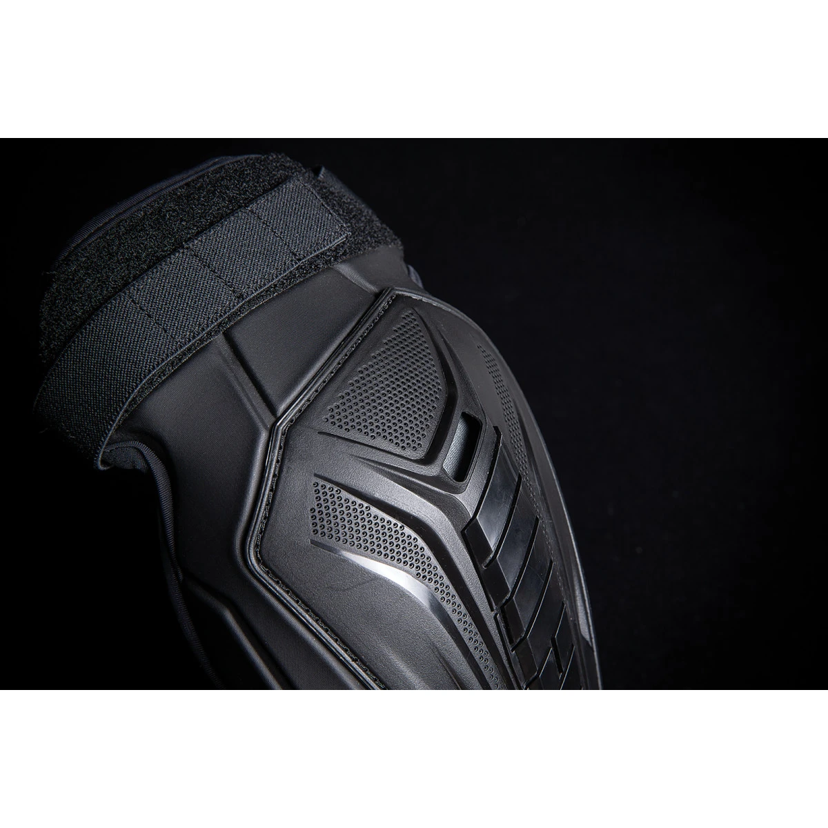 Icon - Field Armor 3™ Elbows - Black - L/XL