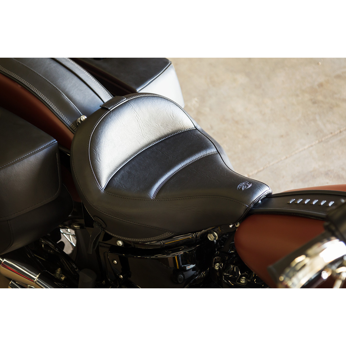 Mustang #79330 - Max Profile Solo Touring Seat - with Driver Backrest - Black - Original - FLHC/FLDE