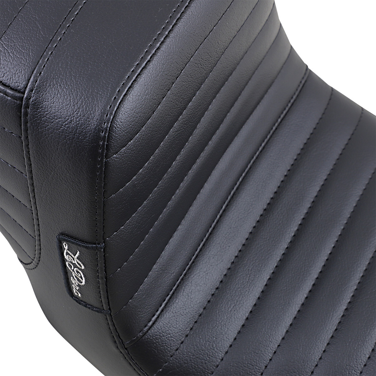 LE Pera #LN-581PT - Tailwhip Seat - Pleated - Black - FXD '96-'03