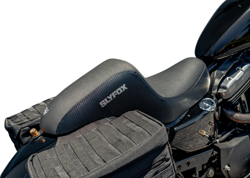 Slyfox #4684B-slyfox - Drifter Seat - Gray Logo - Black Vinyl w/ Slipstop - Carbon Fiber - XL '04-'22