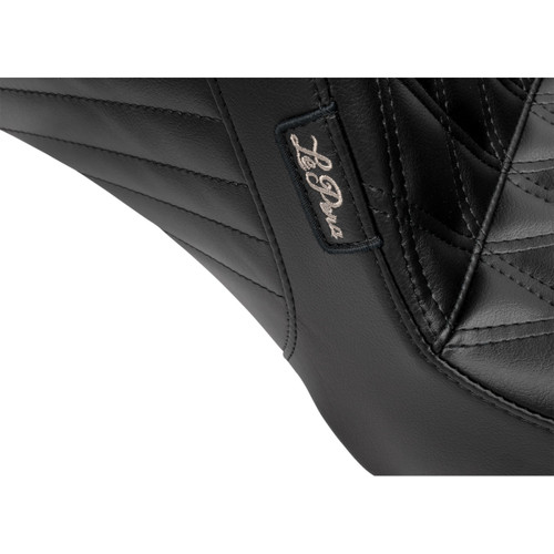 LE Pera #LV-597DD - Kickflip Seat - Double Diamond Stitch - FLH/FLT '23-'25