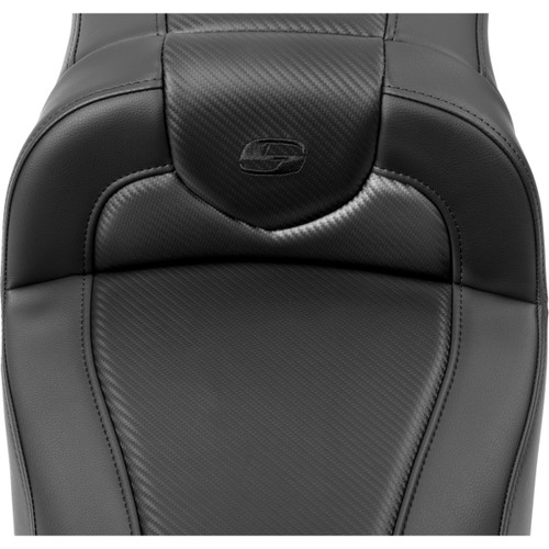 Saddlemen #823-07-18600 - Roadsofa™ Extended Reach Seat - without Backrest - Carbon Fiber - FLTR/FLHX '23-'24