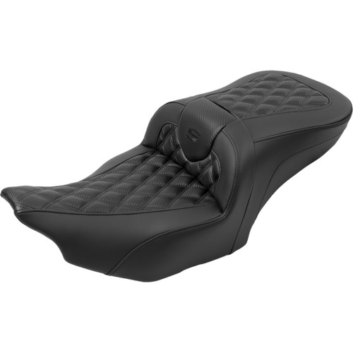 Saddlemen #823-07-206B0 - RoadSofa™ Seat - with Backrest - Carbon Fiber - Lattice Stitch - FLTR/FLHX '23-'24