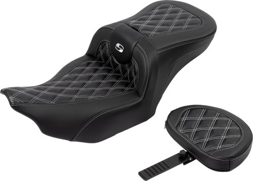 Saddlemen RoadSofa Seat - with Backrest - Carbon Fiber - Lattice Stitch - Silver Stitch - FLTR/FLHX '23-'24