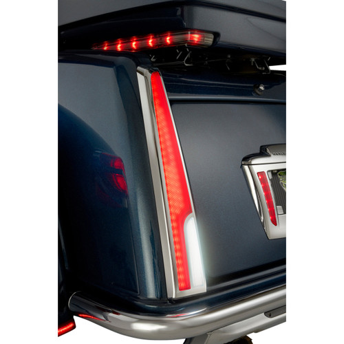 Ciro #40085 - Taillight - LED - Red Lens - Chrome - Tri Glide