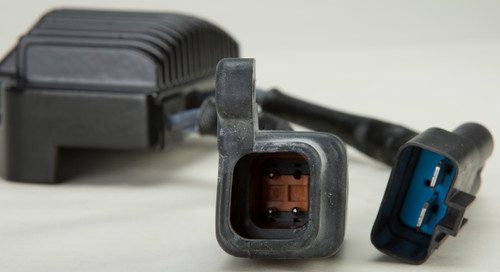 Harddrive Regulator Black Dyna `04-05 Oem 74631-04