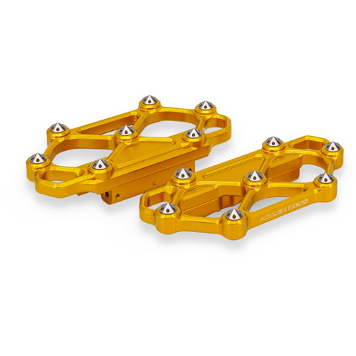 Arlen Ness #410-061 - Diamond Floorboards - Passenger - Gold