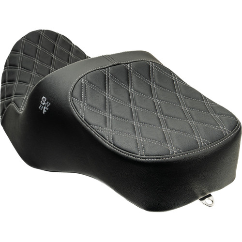 Slyfox #4729D - Chariot Seat - Silver Double Diamond Stitch - Silver Logo - FLH/FLT '23.5-'26