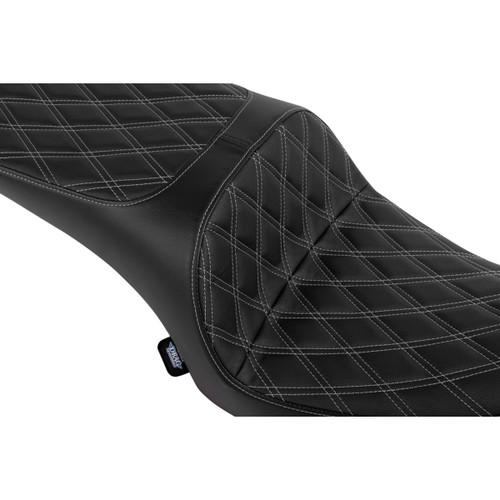 Drag Specialties Seats - Freedom Seat - Vinyl - Double Diamond Silver Stitch - Challenger '20-'25/Chieftain '25