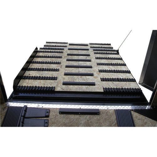 Caliber #13351 - Door Trailer Grip Set