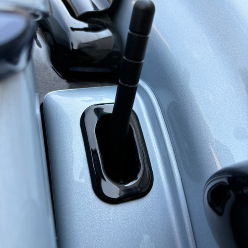 Hogworks Antenna Hole Covers / Fillers for Harley® Touring '06-'25 - Open | Gloss Black