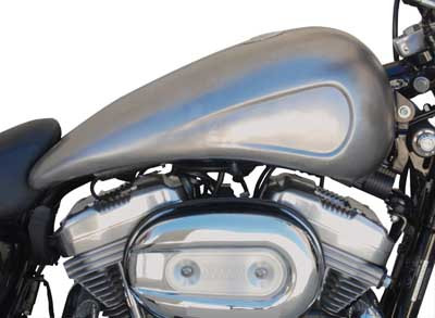 Santee Stretched 4 Gal Tank Screw Bung Indented Fit For Harley Sportster 883 1200 07-14