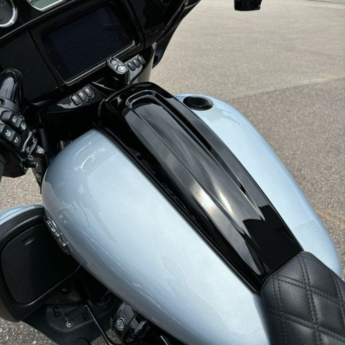 Color Matched Flatline Tank Topper™️ Dash Console for Harley® FLHXS / FLTRXS '21-'23
