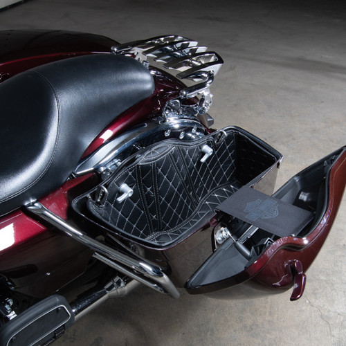Hogworks Hogworkz® Aftermarket Stretched Saddlebag Liners '14-'25 | Black w/ Cream Stitching
