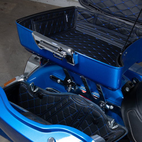 Hogworks Hogworkz® Aftermarket Stretched Saddlebag Liners '94-'13 | Black w/ Blue Stitching