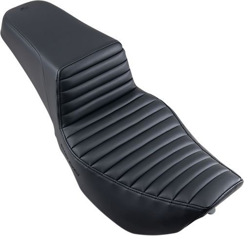 Step Up Seat - Tuck and Roll - Black - FLHR/FLHX