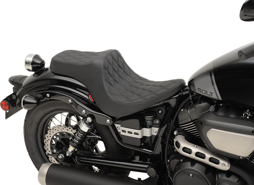 Z1r Predator III Seat - Diamond - Bolt