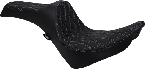 Predator III Seat - Double Diamond - Silver Thread -Softail