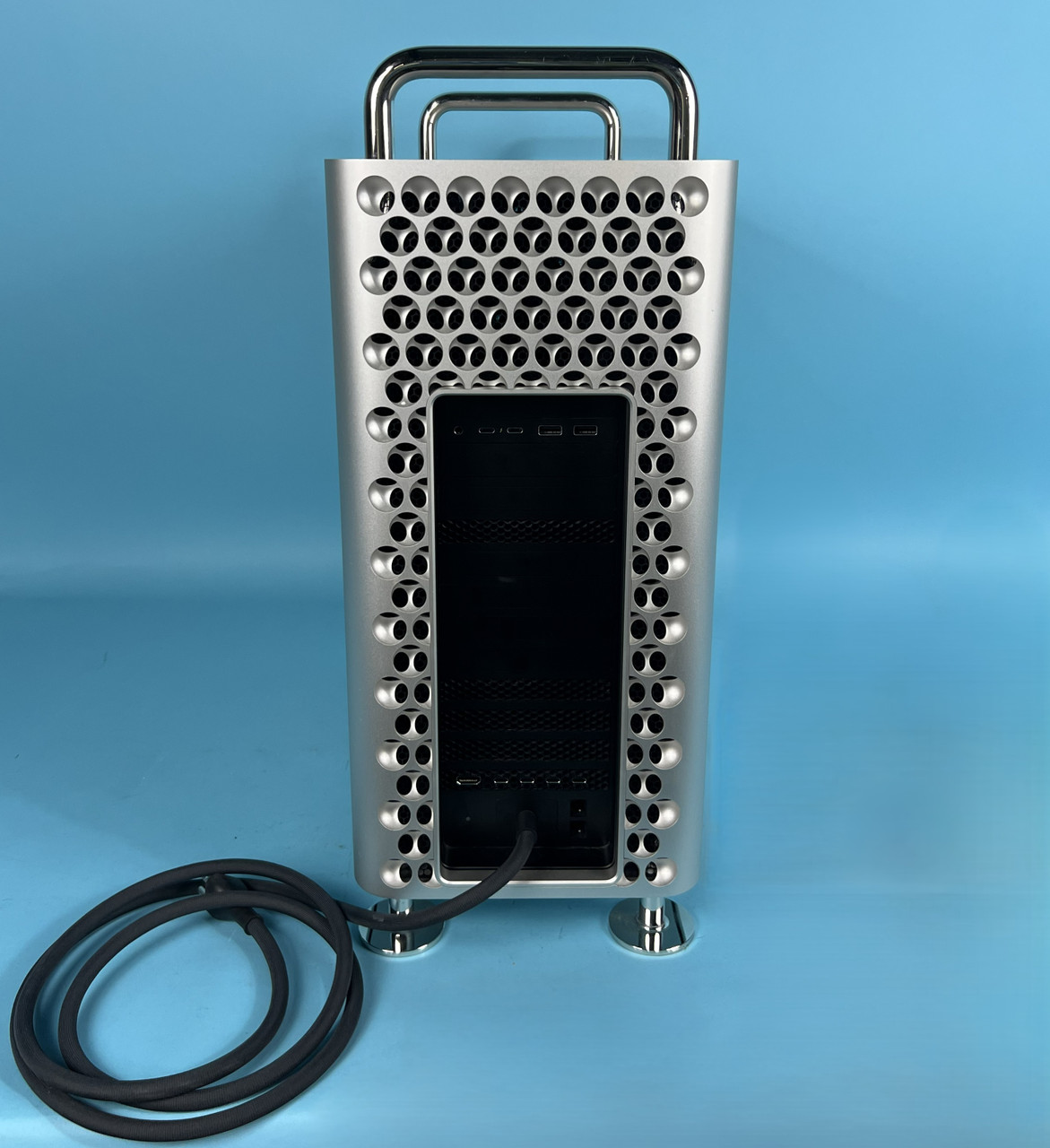 APPLE MACPRO7,1 2019 MAC PRO: 320 gb ram, 3.3 ghz 12 core xeon (Used)
