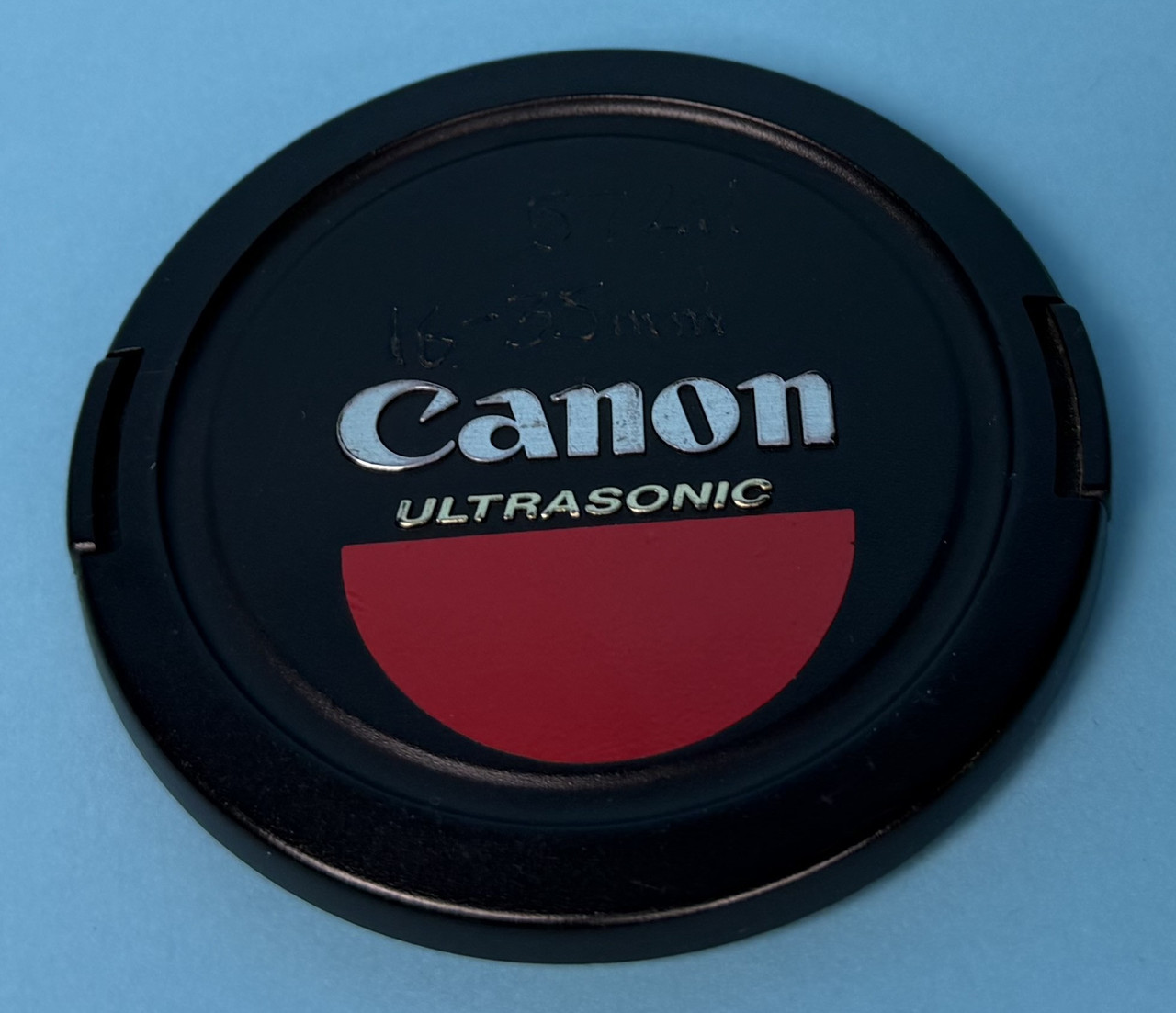 CANON ZOOM LENS: EF 16-35mm, 1:4 (Used)