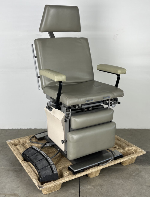 RITTER MEDICAL 175 EXAMINATION TABLE: swiveling, reclining, tan (Used)