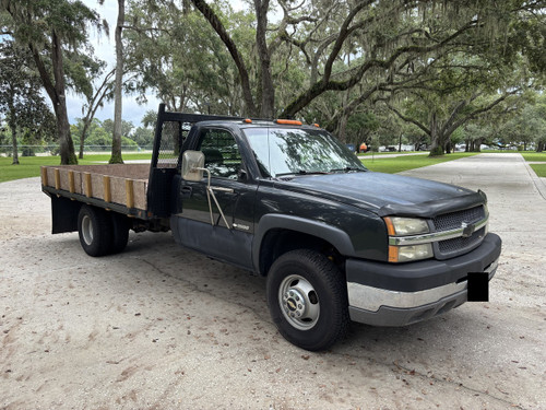 PLANT CITY, FL: 2003 CHEVROLET SILVERADO K3500 MO#33929 (Used)