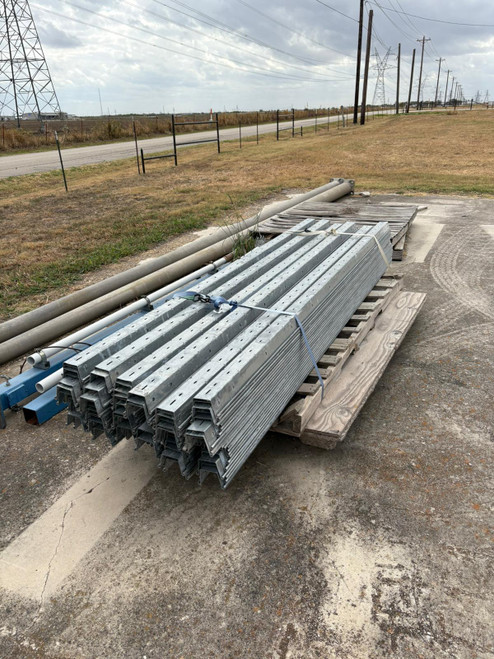 LOT OF 100 GIRAFFE ICF BRACING SYSTEM STRAIGHT-BACKS:  10’ (Used)  Denton, TX