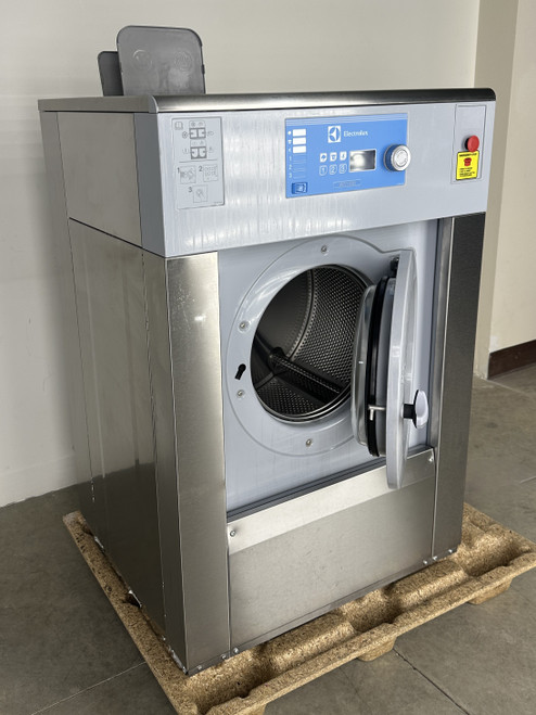 2014 ELECTROLUX W5130H WASHER: model 9867820108 (Used)