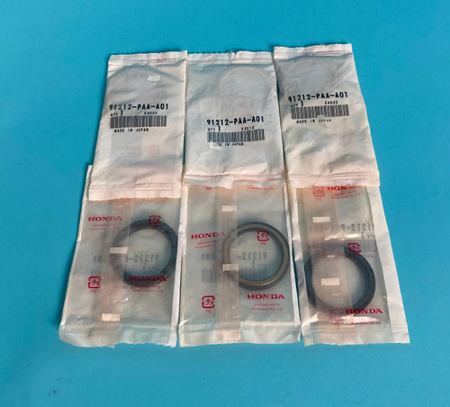 LOT OF 6 HONDA 91212-PAA-A01 CRANKSHAFT SEALS (New)