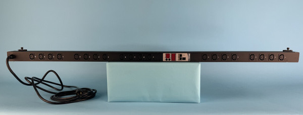 RARITAN DOMINION DPXS20A-20L6 SWITCHED RACK PDU: 20 outlet (Used)