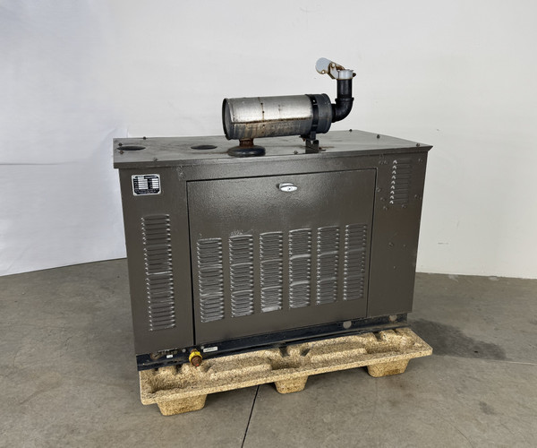 DAYTON 4LM39B GENERATOR: propane, 10kw, 120/240v, 185hrs (Used)