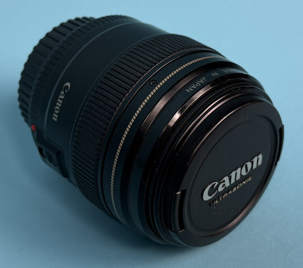 CANON ZOOM LENS: EF 85 MM 1:8 (Used)