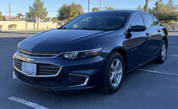** SALE PENDING** Mira Loma, CA: 2017 Chevrolet Malibu MO #81764 (Used)
