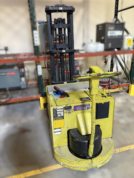 CLARK ST-30B WALKIE PALLET TRUCK (Used)