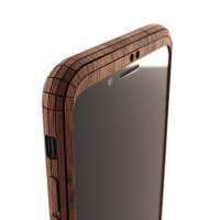 Toast wood iPhone SE (2nd gen) cover in walnut, front cover detail.