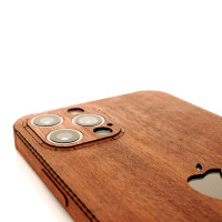 Toast wood cover to Apple iPhone 12 Pro in lyptus.