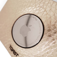 Apple AirTag leather wallet card in prosecco silver leather by Toast.