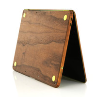 Bottom cover detail of Toast cover for Apple MacBook Neo.