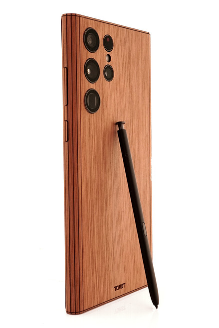 Real wood cover for Samsung S22 Ultra by Toast, lyptus wood detail.  