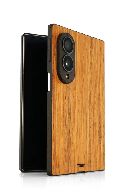 Samsung Galaxy Z Fold8 wood cover