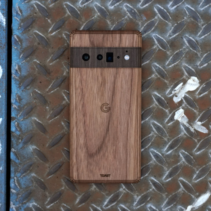 Carveit Custodia In Legno Per Google Pixel 6 Pro, Con Incisione Laser Orso E Aquile, Cover Antiurto TPU + Legno, Compatibile Con Ricarica Wireless
