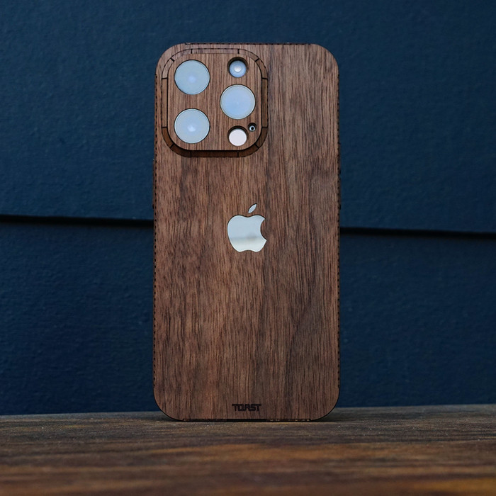 Toast Wood Cover for iPhone - Thumbnail 3